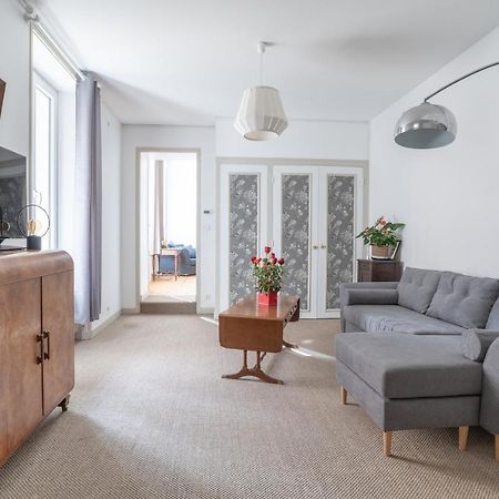 Maison De Ville Avec Jardin "La Coquette" Jonzac Bagian luar foto
