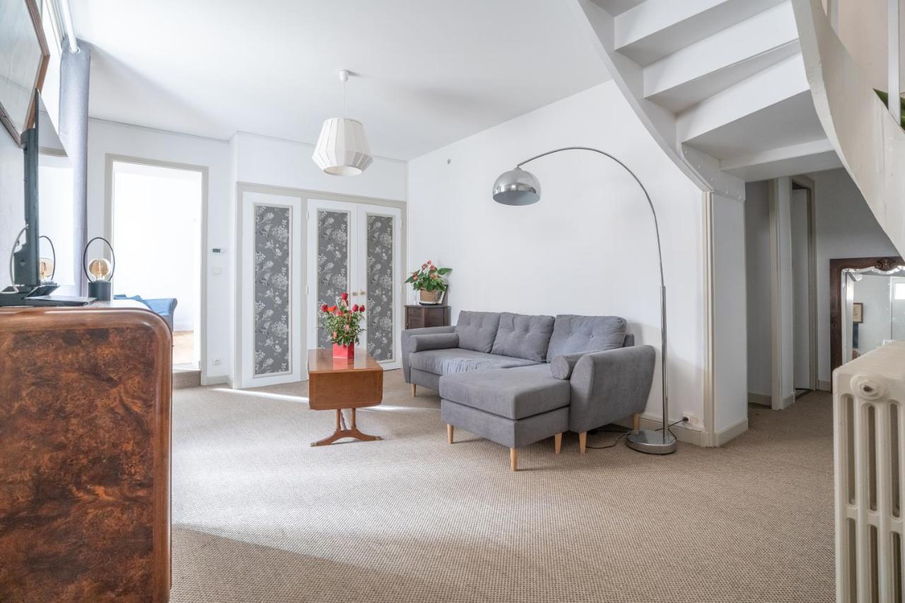 Maison De Ville Avec Jardin "La Coquette" Jonzac Bagian luar foto