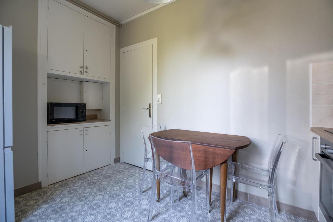 Maison De Ville Avec Jardin "La Coquette" Jonzac Bagian luar foto