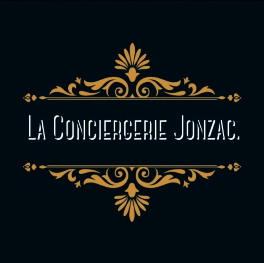 Maison De Ville Avec Jardin "La Coquette" Jonzac Bagian luar foto
